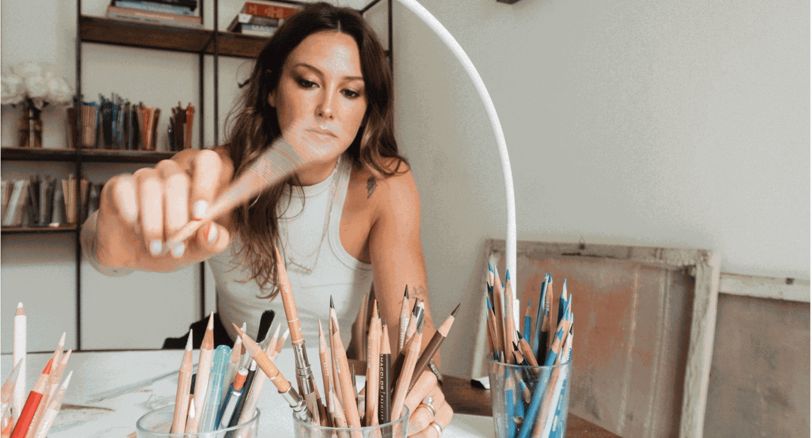 Who Is Bella McGoldrick? A Photorealistic Artist Making Everyday Objects Iconic