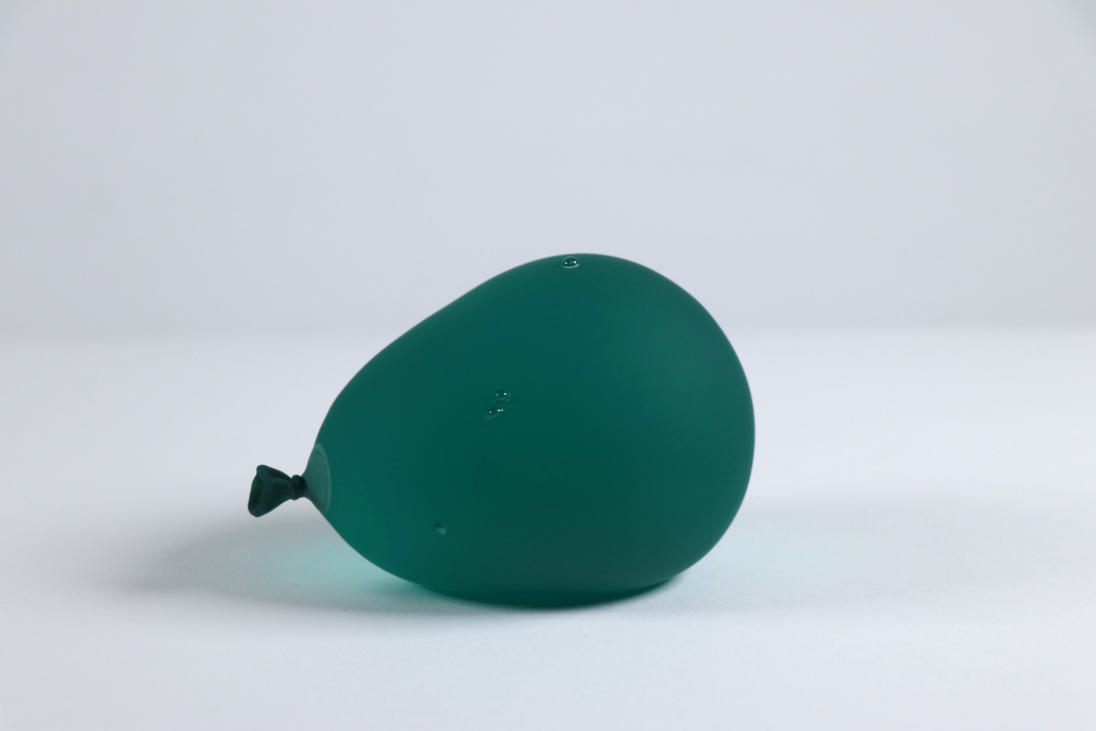 Dylan Martinez - Forest Green Water Balloon (droplets), 2024, Glass sculptures - hot sculpted, sandblasted, acid etched