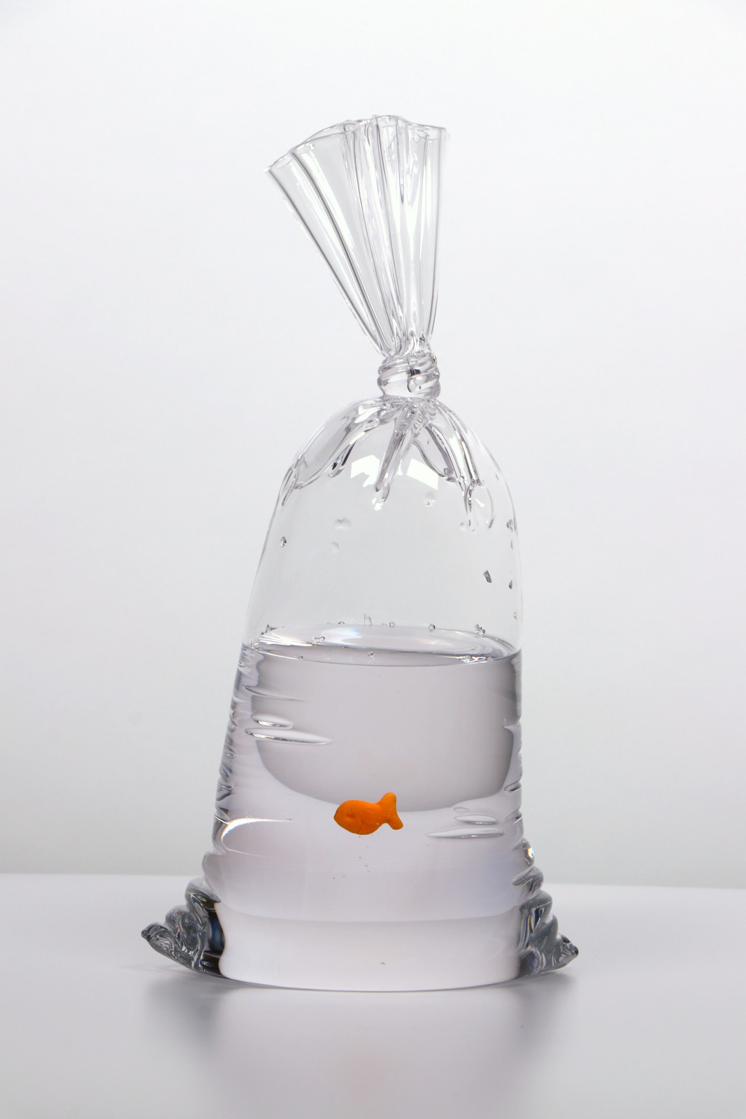 Dylan Martinez - GF 165, 2023, Hand blown glass sculpture with ceramic fish element