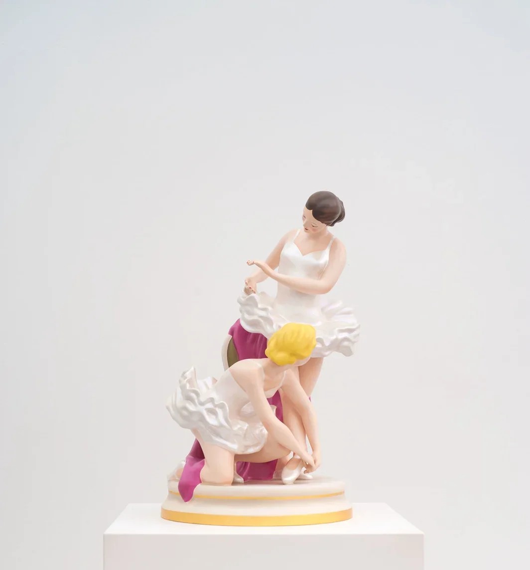 Jeff Koons - Ballerinas, 2016, Archival pigment print on Innova rag paper, glass