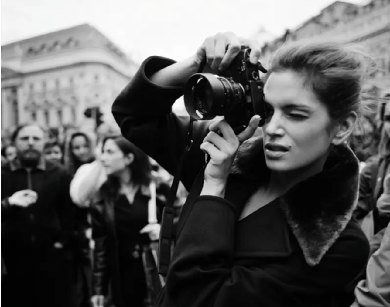 Michel Comte - Cindy Crawford Paparazzi, 1996, Chromogenic print