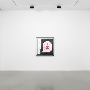 Invader - Alert : System Infected (grey)