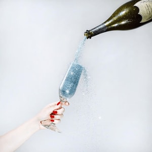 Tyler Shields - Glitter Champagne