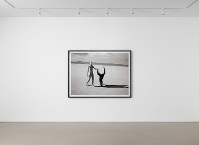 Michel Comte - Beauty and the Beast (Monkey IV), 1996