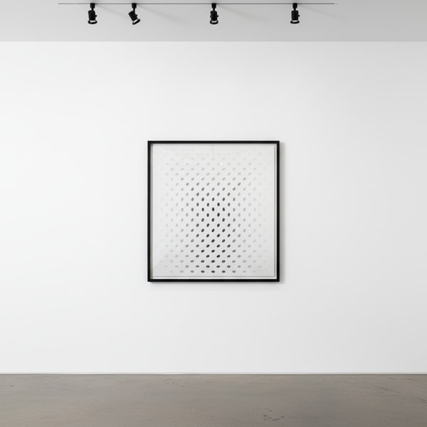 Bridget Riley - Nineteen Greys C, 1968, 76 x 76