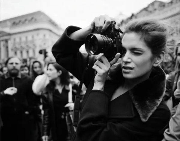 Michel Comte - Cindy Crawford Paparazzi, 1996, Chromogenic print