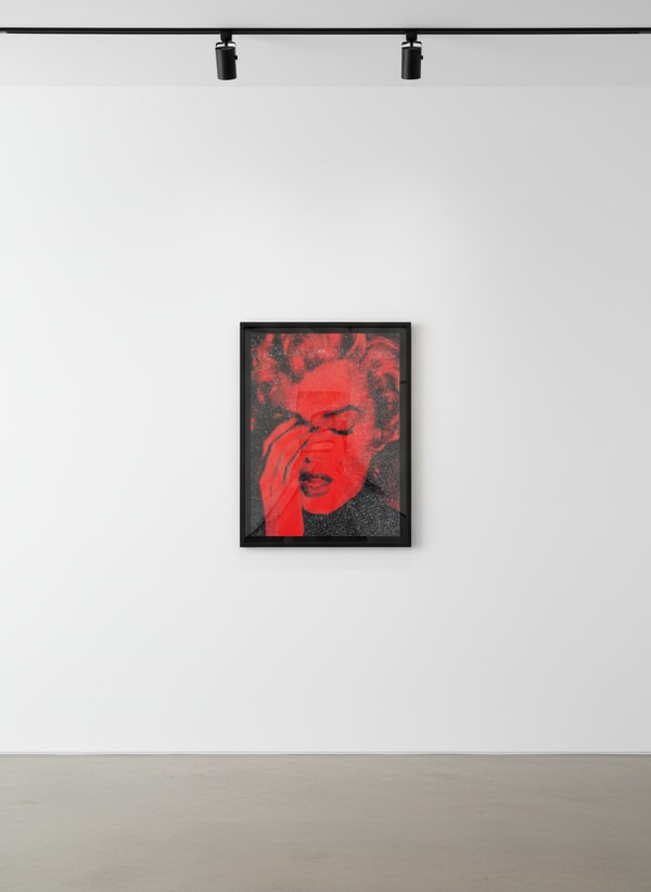 Marilyn Crying Small Diamond (Apollo Red)