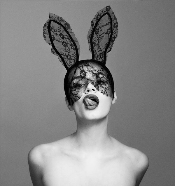 Tyler Shields - Lace II, 2019, Digital c print