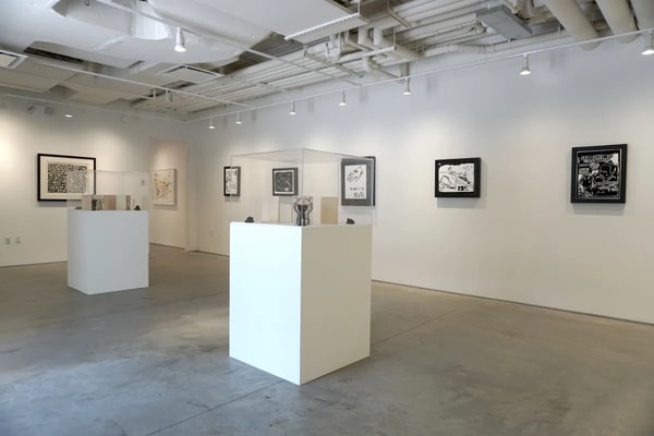 Andy Warhol: Pop! In Black and White